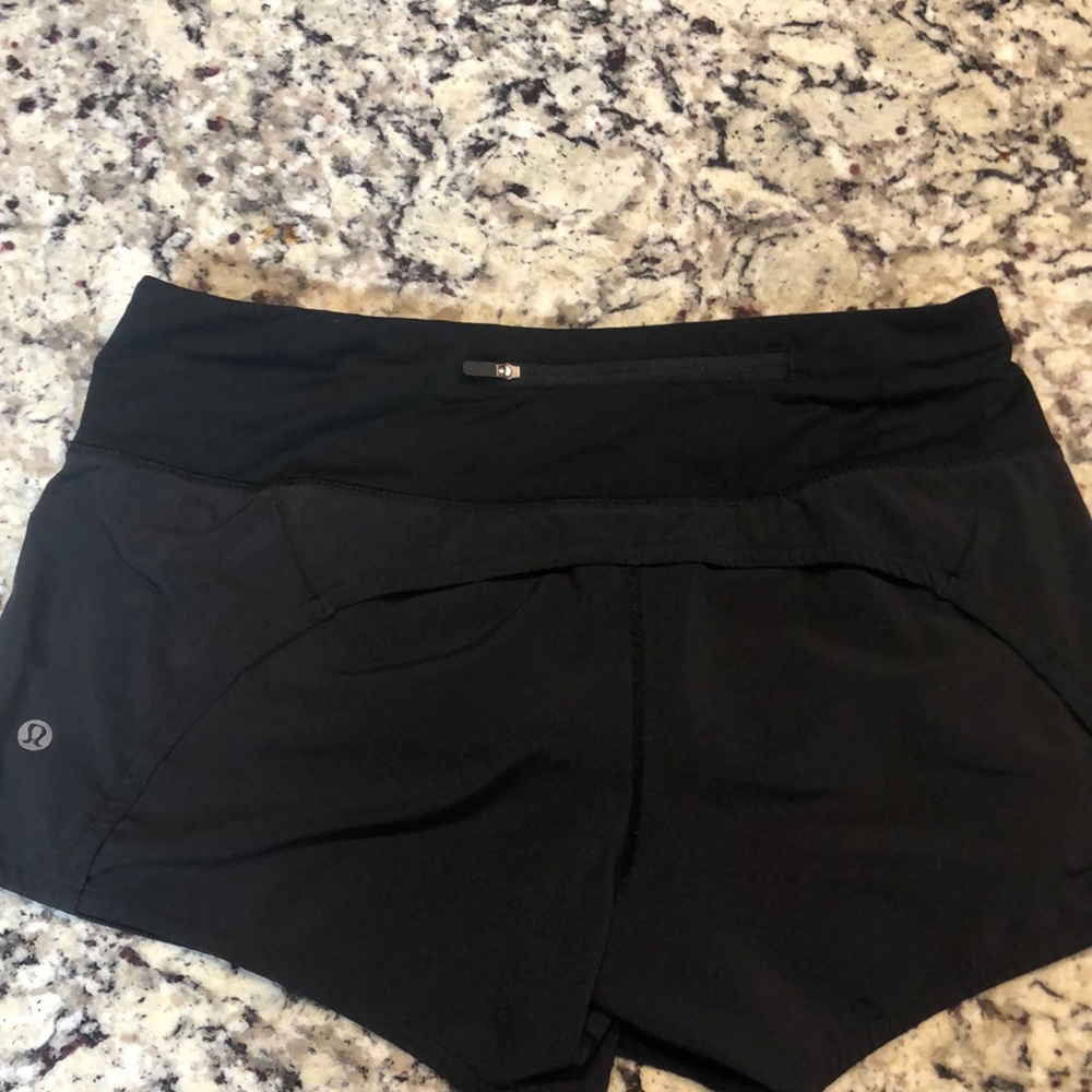 Size 6 Lululemon shorts